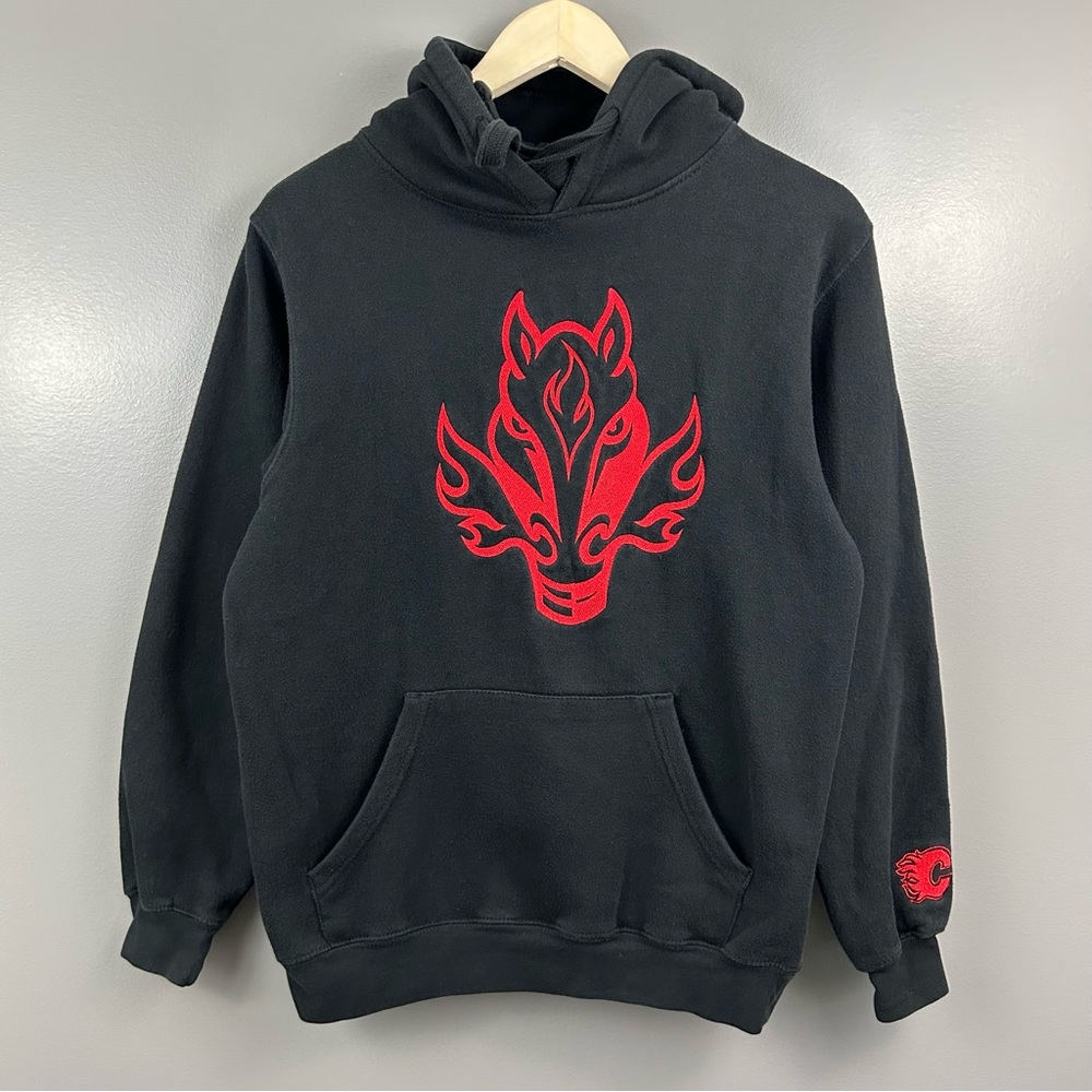 Calgary Flames Blasty Embroidered Sweater Hoodie Size Small - Picture 2 of 13